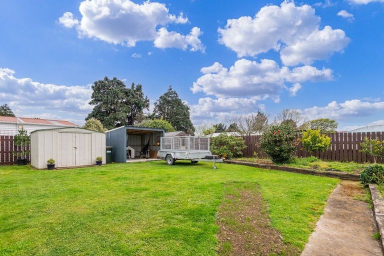 Photo of property in 9 Amelia Street, Woodville, 4920