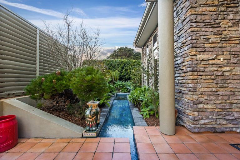 Photo of property in 67 Harbour View Road, Te Atatu Peninsula, Auckland, 0610
