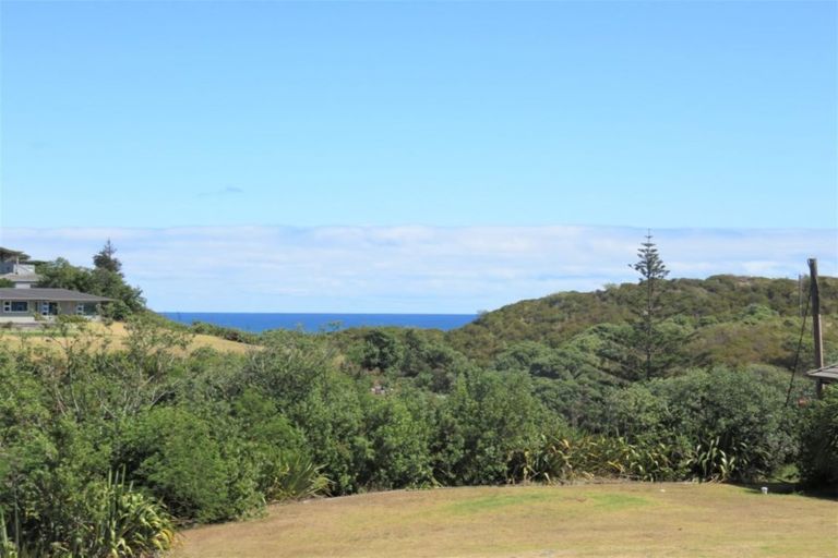 Photo of property in 33 Sunset Drive, Baylys Beach, Dargaville, 0377