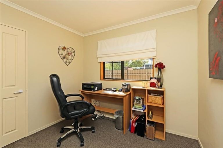 Photo of property in 42 Mission Road, Greenmeadows, Napier, 4112