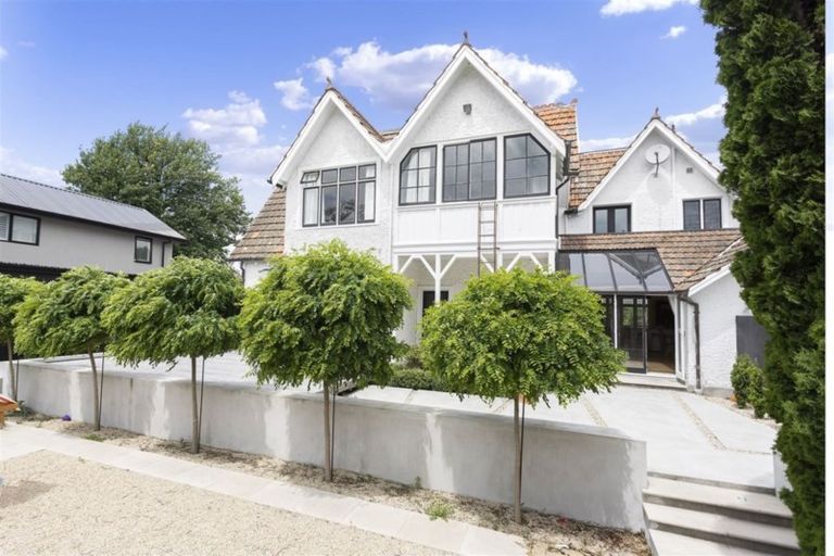 Photo of property in 35 Knowles Street, St Albans, Christchurch, 8052