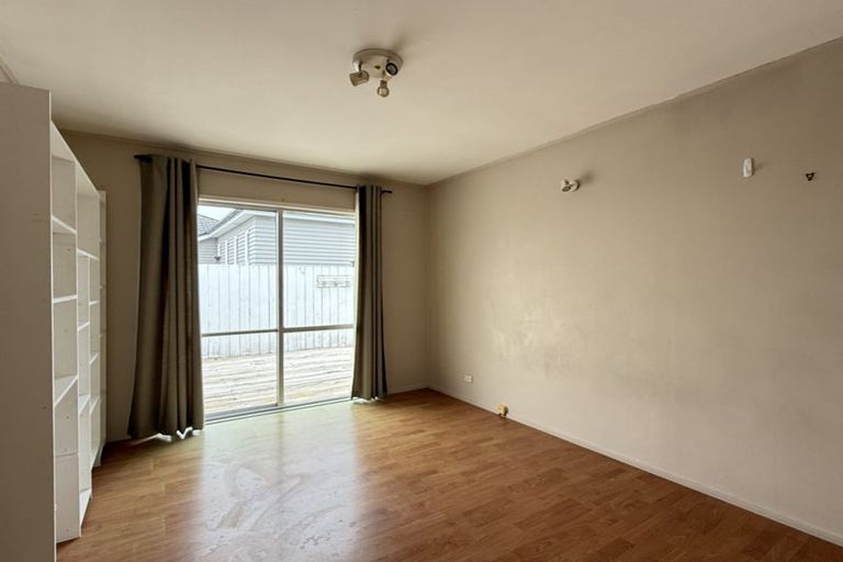 Photo of property in 607 Beach Road, Rothesay Bay, Auckland, 0630