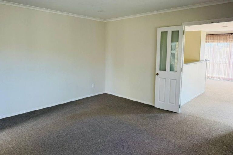 Photo of property in 33 Blue Heron Rise, Stanmore Bay, Whangaparaoa, 0932