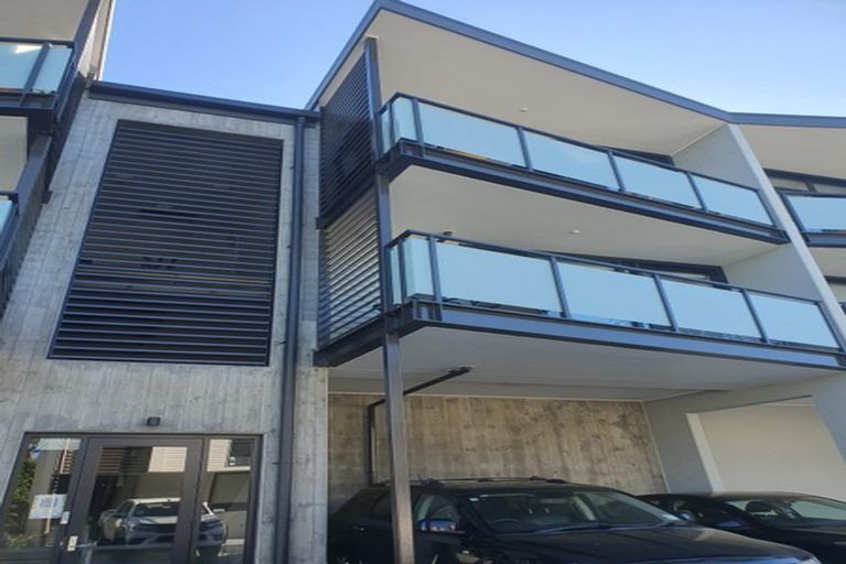 Photo of property in 17/4161 Great North Road, Glen Eden, Auckland, 0602