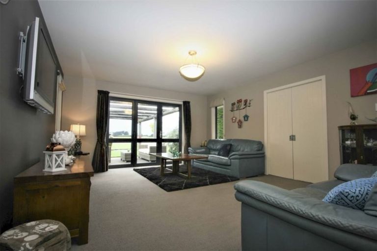 Photo of property in 16 Fowler Road, West Plains, Invercargill, 9874