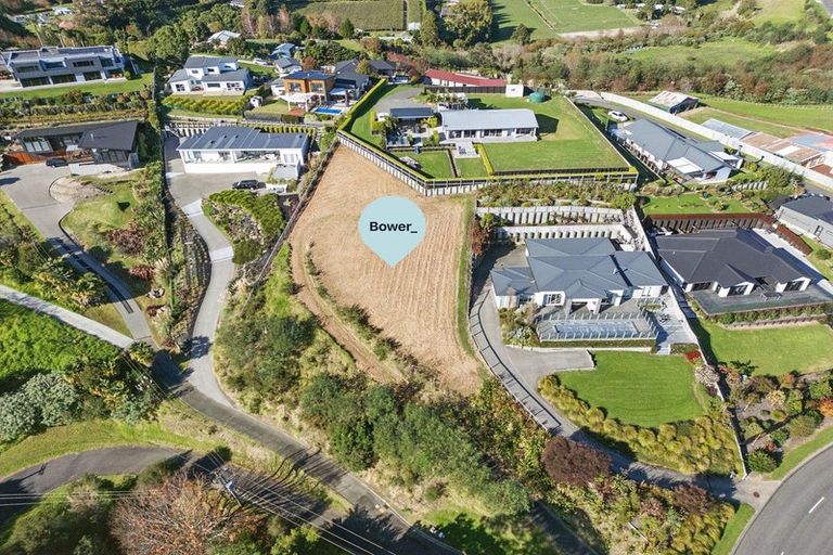 Photo of property in 2 Ranginui Loop Road, Welcome Bay, Tauranga, 3175