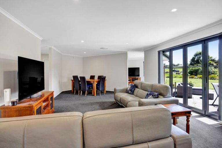 Photo of property in 202 Turuturu Road, Hawera, 4674