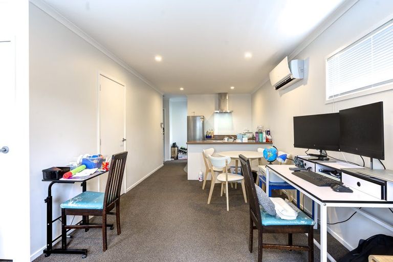 Photo of property in 14/10 Burrows Place, Frankton, Hamilton, 3204