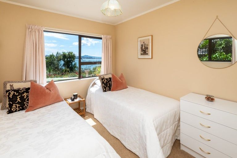 Photo of property in 8 Lilford Place, Half Moon Bay, Auckland, 2012