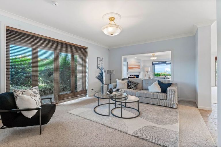 Photo of property in 30 Waikura Drive, Te Atatu Peninsula, Auckland, 0610