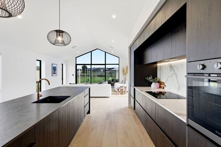 Photo of property in 94 Ridgeland Way, West Melton, 7618