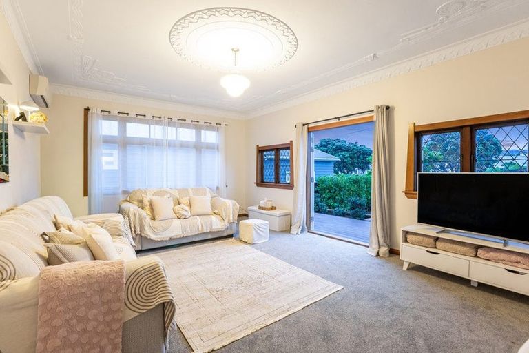 Photo of property in 10 Chelsea Street, Miramar, Wellington, 6022