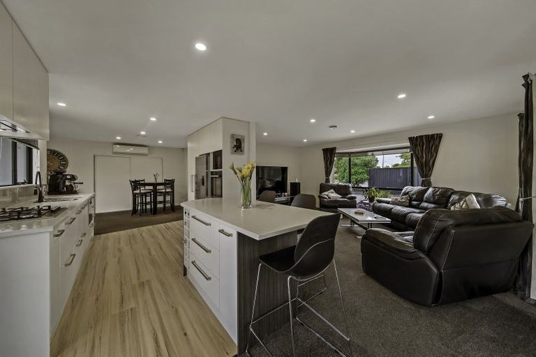 Photo of property in 11 Baltic Place, Northwood, Christchurch, 8051