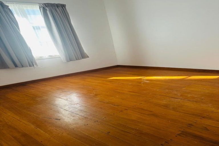 Photo of property in 30 Vine Street, Mangere East, Auckland, 2024