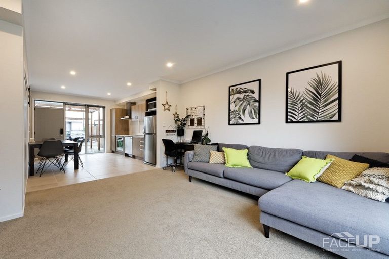 Photo of property in 43 Mapou Road, Hobsonville, Auckland, 0616