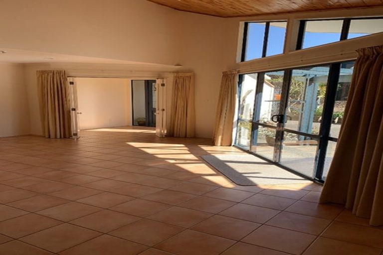 Photo of property in 6 Coutts Place, Mapua, 7005