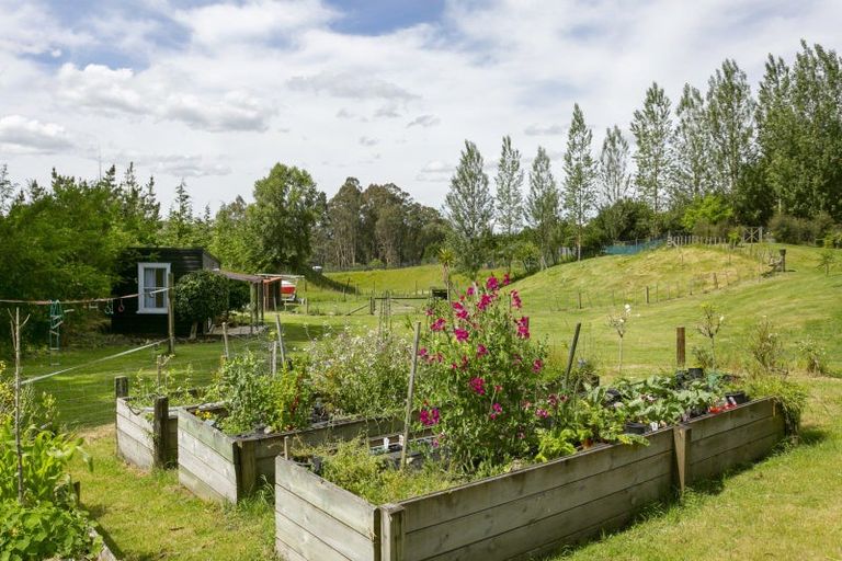 Photo of property in 1/142 Mapara Road, Acacia Bay, Taupo, 3385