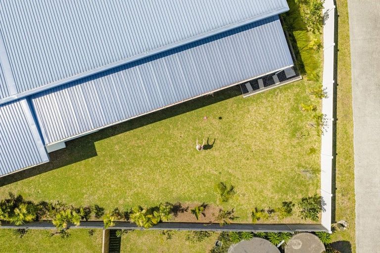 Photo of property in 5 Northcoast Place, Mangawhai Heads, Mangawhai, 0505