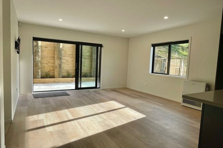 Photo of property in 5b Stockport Grove, Churton Park, Wellington, 6037