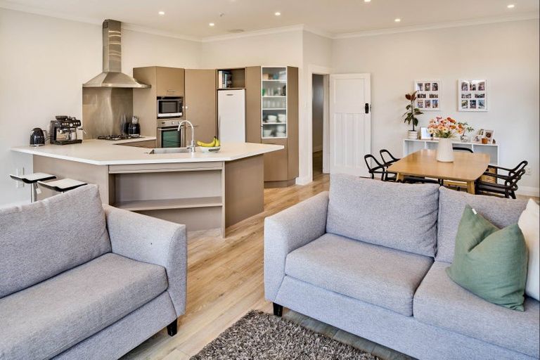 Photo of property in 1 Malone Road, Waterloo, Lower Hutt, 5011