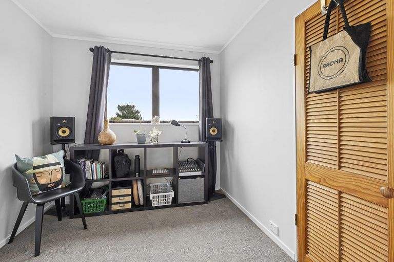 Photo of property in 22 The Bollard, Whitby, Porirua, 5024