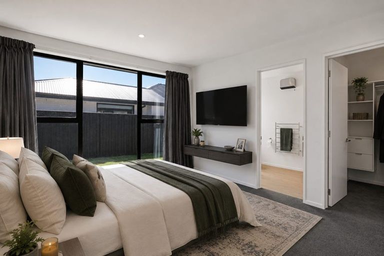 Photo of property in 18 Grimwood Street, Woodend, 7610