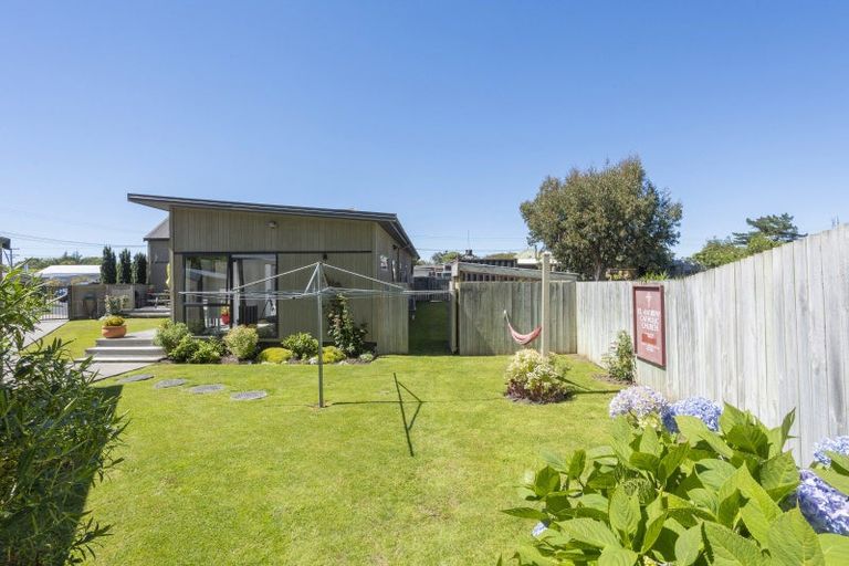 Photo of property in 2a Edna Street, Ocean View, Dunedin, 9035