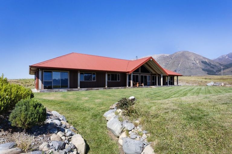 Photo of property in 2/1789 Lake Ohau Road, Lake Ohau, Twizel, 9412