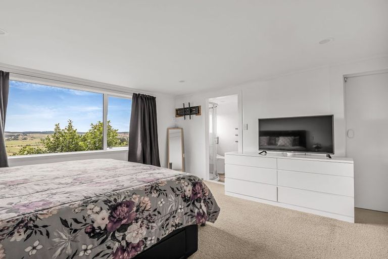 Photo of property in 80 Wishart Road, Helensville, 0875