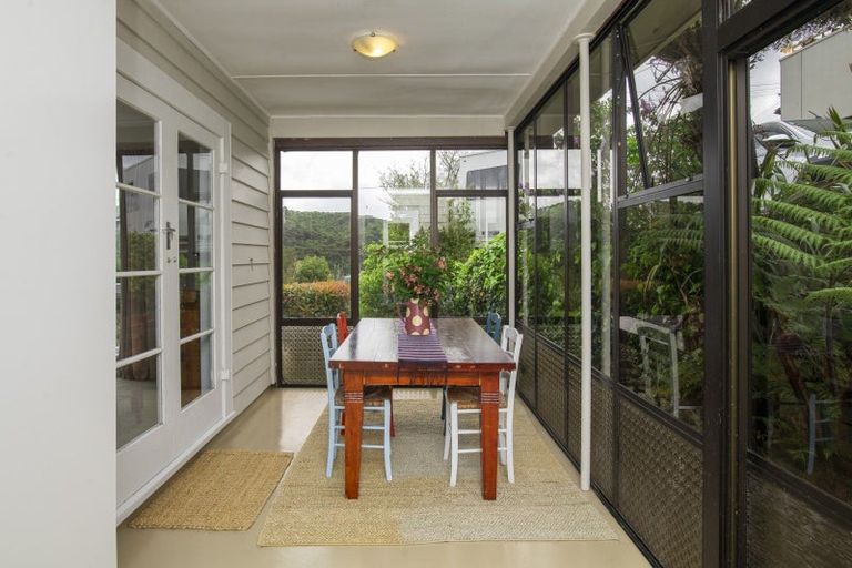 Photo of property in 87 Milton Terrace, Picton, 7220