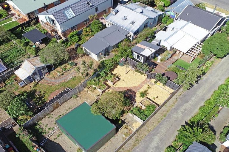 Photo of property in 135 Pine Avenue, South New Brighton, Christchurch, 8062