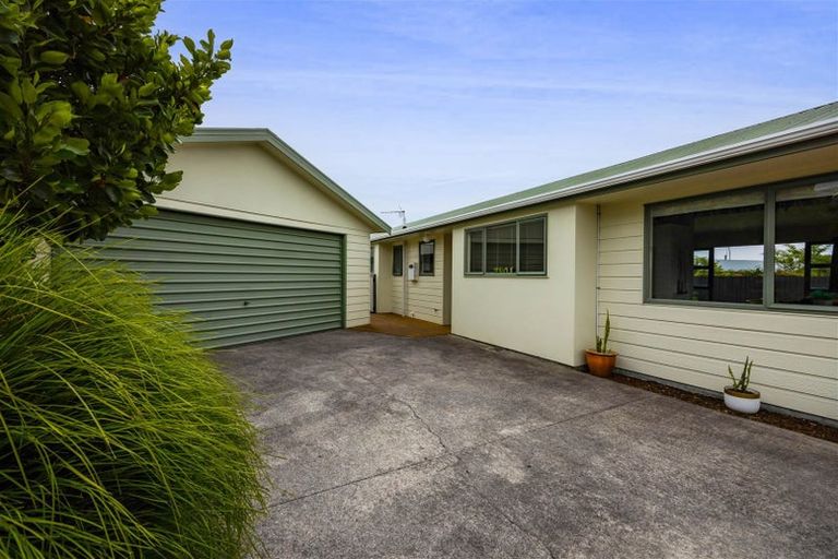 Photo of property in 3b Meade Place, Bell Block, New Plymouth, 4312