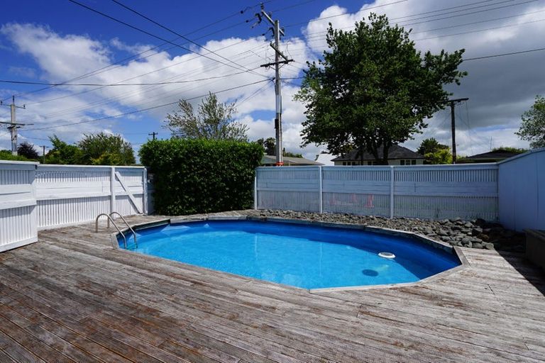 Photo of property in 52 Herbert Road, Queenwood, Hamilton, 3210