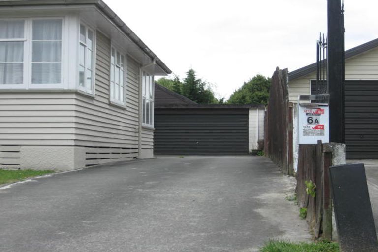 Photo of property in 2/6 Roche Avenue, Upper Riccarton, Christchurch, 8041