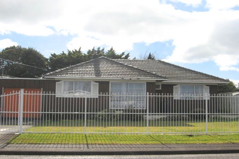 Photo of property in 1 Rice Crescent, Papakura, 2110