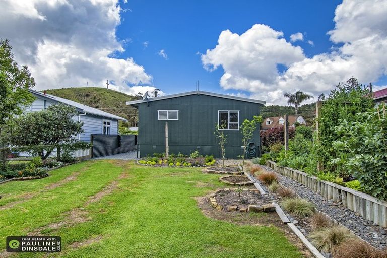 Photo of property in 76 George Street, Hikurangi, 0114