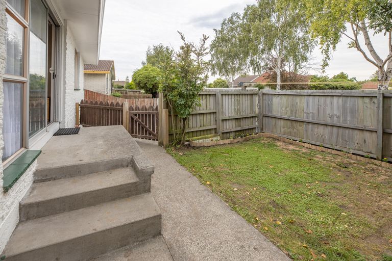 Photo of property in 1/41 Oldwood Street, Bishopdale, Christchurch, 8053