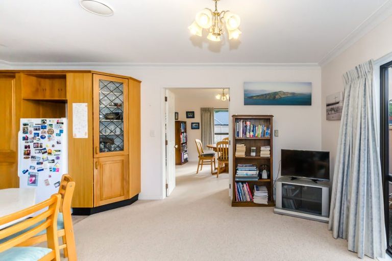 Photo of property in 31 Awanui Drive, Waikanae, 5036