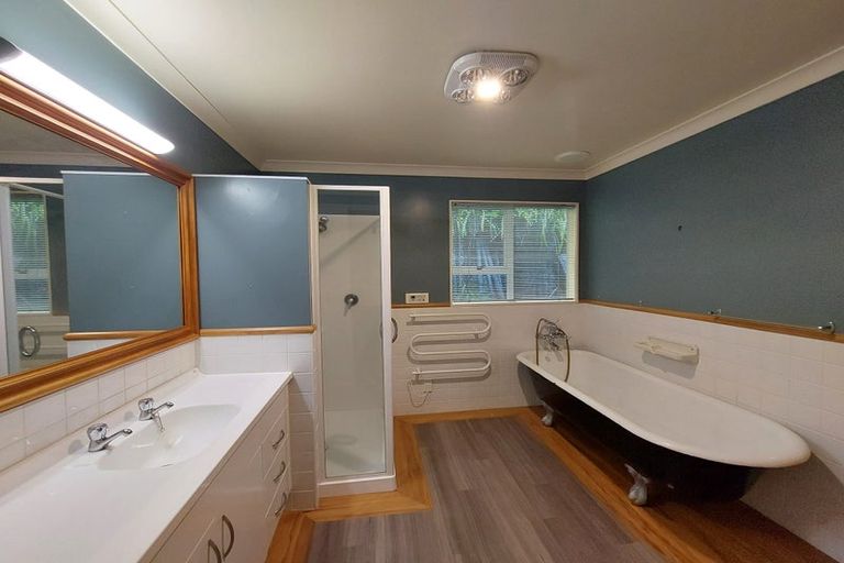 Photo of property in 25 Bayly Road, Moturoa, New Plymouth, 4310