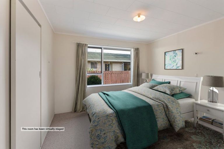 Photo of property in 33 Raukawa Street, Otaki, 5512