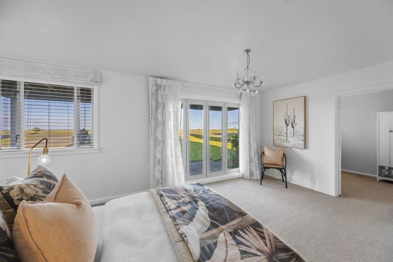 Photo of property in 14 Le Quesne Road, Bay View, Napier, 4104