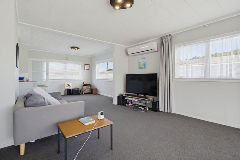 Photo of property in 9a Kawaha Point Road, Fairy Spring, Rotorua, 3015