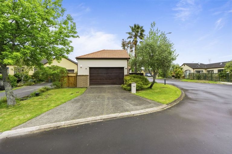 Photo of property in 1 Pepperdine Place, Albany, Auckland, 0632