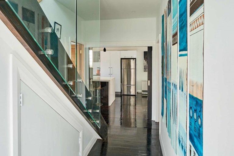 Photo of property in 44 Mortimer Terrace, Aro Valley, Wellington, 6021