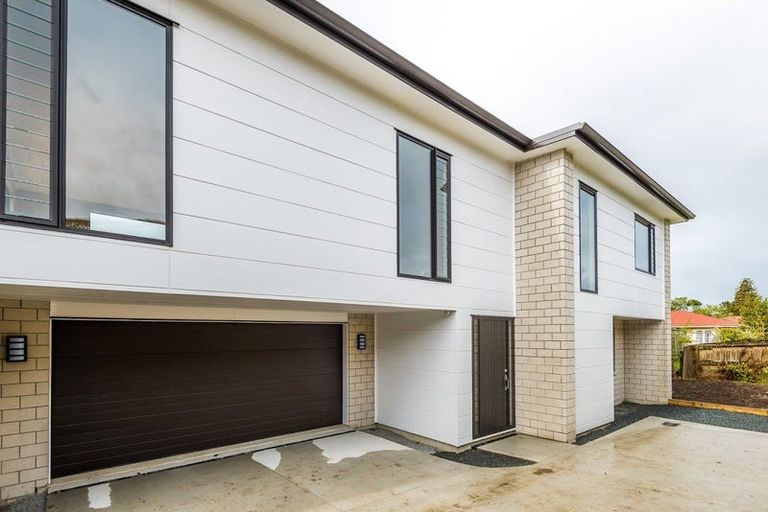 Photo of property in 17 Akehurst Avenue, New Lynn, Auckland, 0600