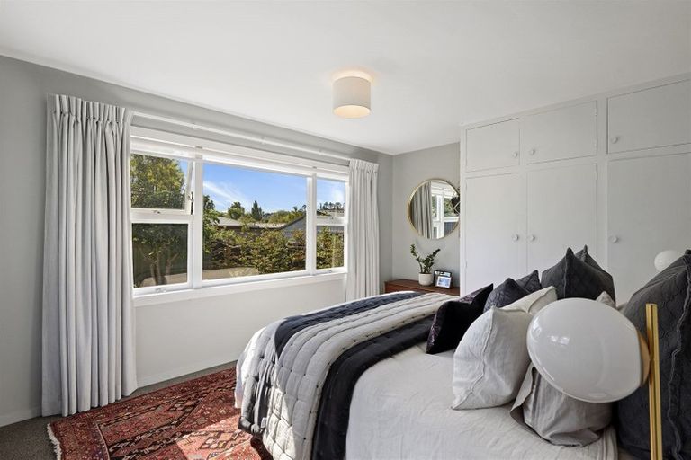 Photo of property in 215 Centaurus Road, Saint Martins, Christchurch, 8022