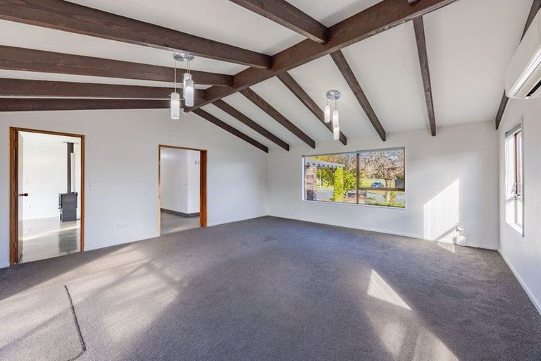 Photo of property in 48 Spriggs Crescent, Greenmeadows, Napier, 4112