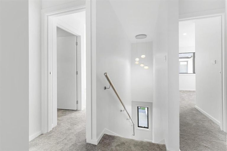 Photo of property in 11/25 Swanson Road, Henderson, Auckland, 0610