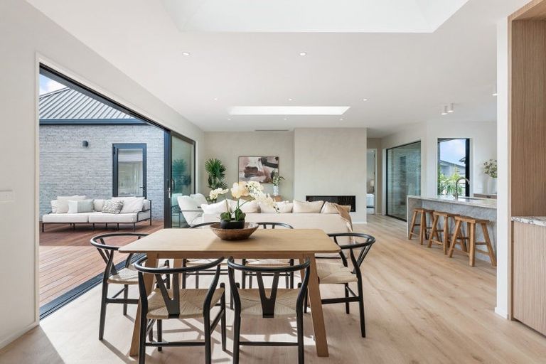 Photo of property in 21 William Gilbert Drive, Mangawhai, 0505