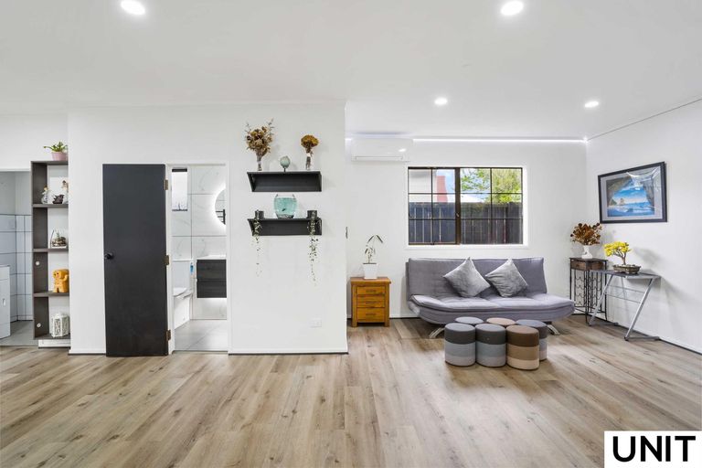 Photo of property in 6 Carnoustie Drive, Wattle Downs, Auckland, 2103